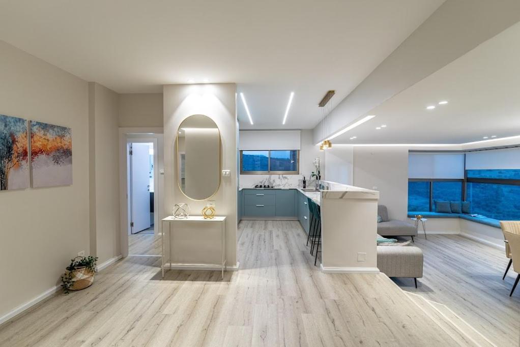 L.T.D Luxury Apartments 4 Bedroom Panoramic View Tiberias Exterior photo